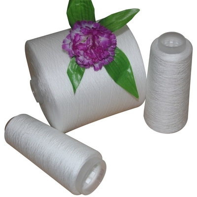 Basso ridimensionamento Bianco grezzo 100% poliestere anello di filo spunto 40/2, 50/2, 60/2