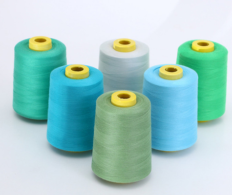 Multi filato cucirino filato 100% del poliestere di colore 40/2 per Overlock