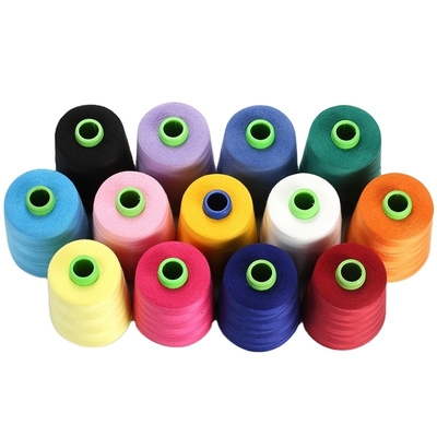 Cina 8000 Yards Poliestere filo di cucitura Spuntato Poliestere filo di cucitura per abbigliamento vendita calda